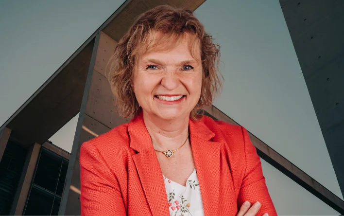 Andrea M. Kühn
